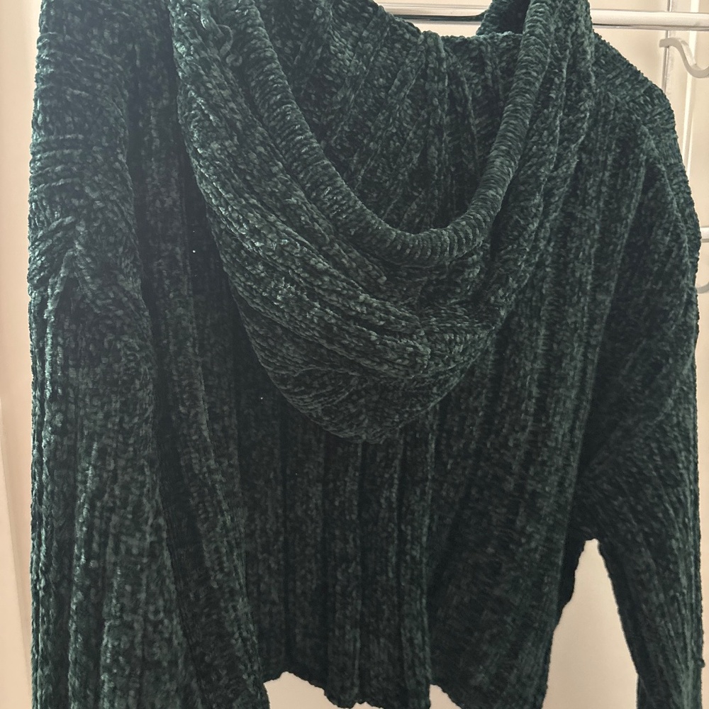 Kendall & Kylie crop sweater - Picture 2 of 2